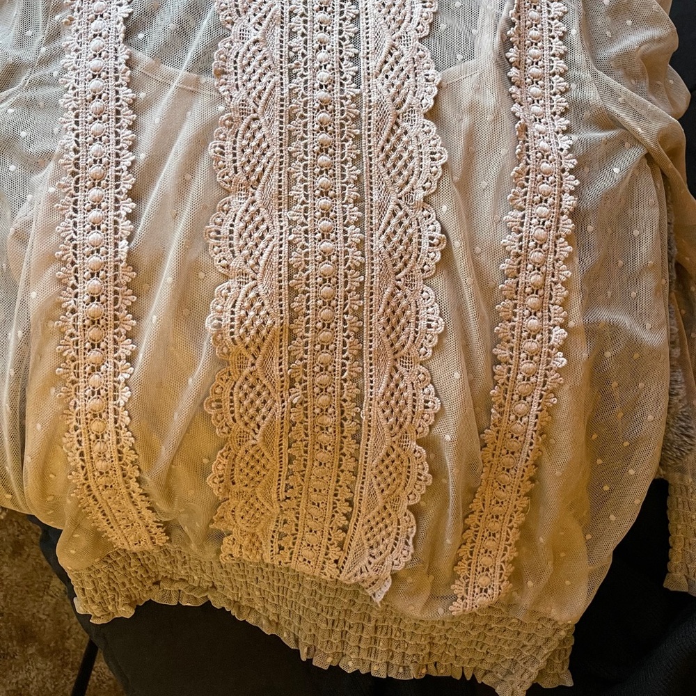 Beige blouse dotted, with long sleeves , super cut